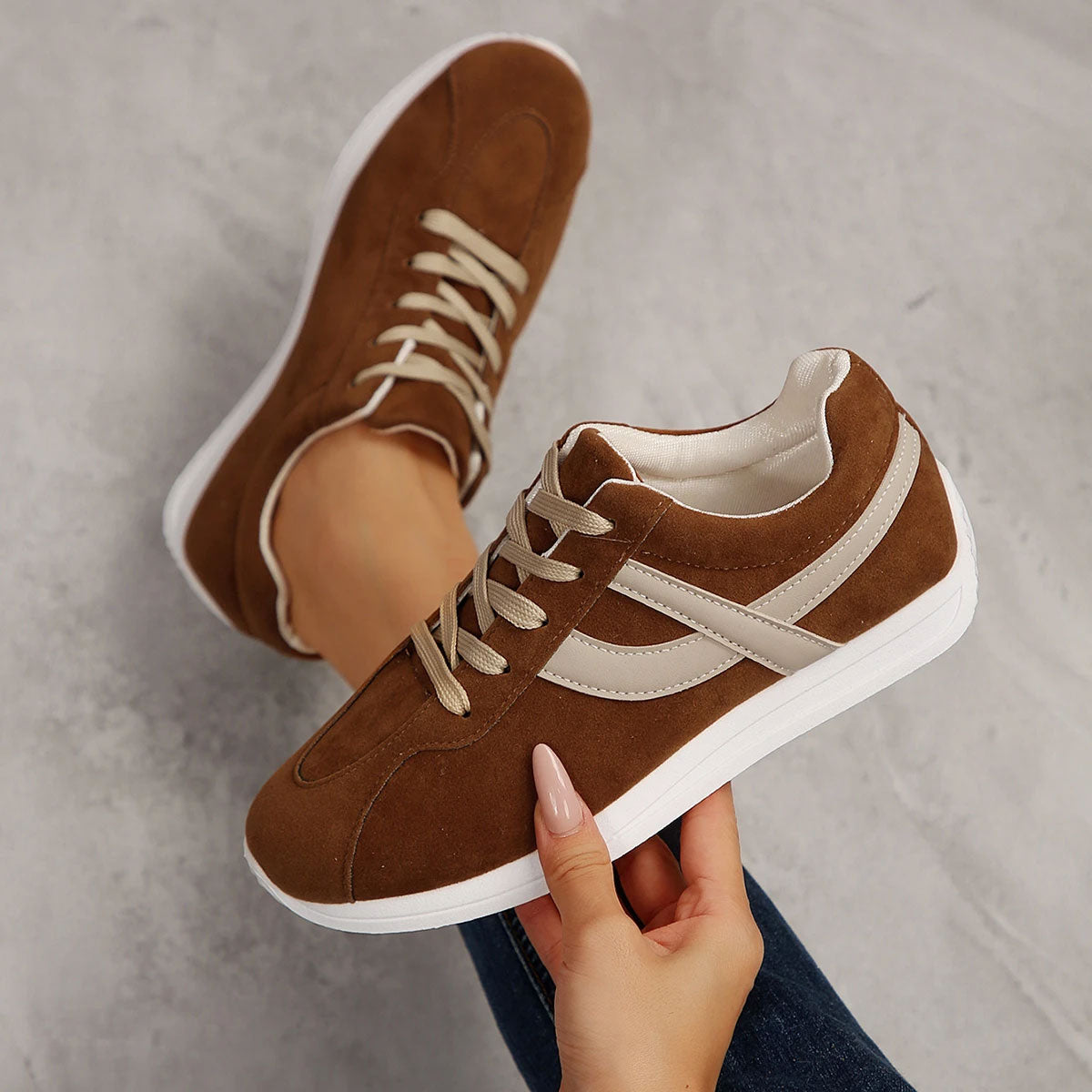 Retro Breathable Round-Toe Sports Flats