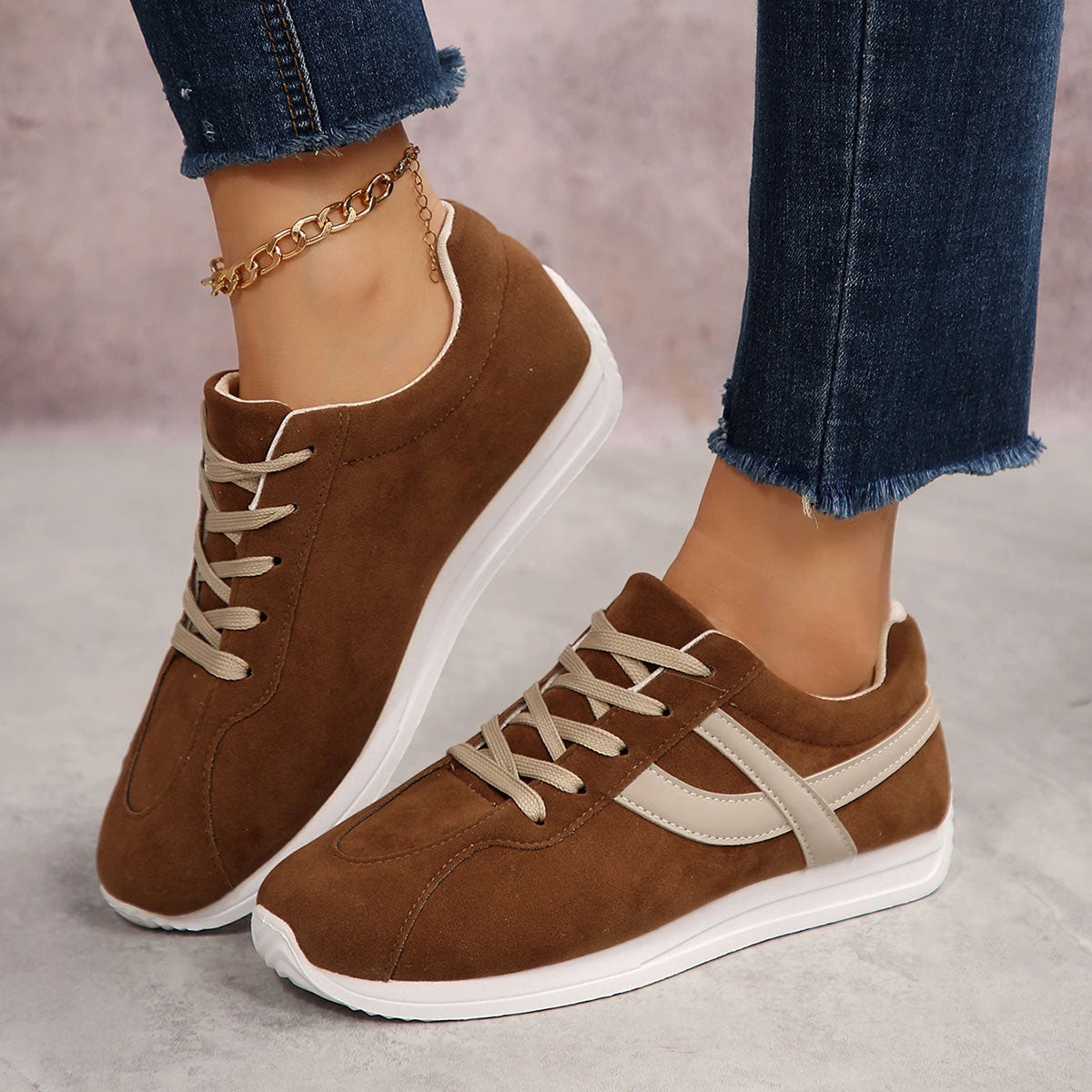 Retro Breathable Round-Toe Sports Flats