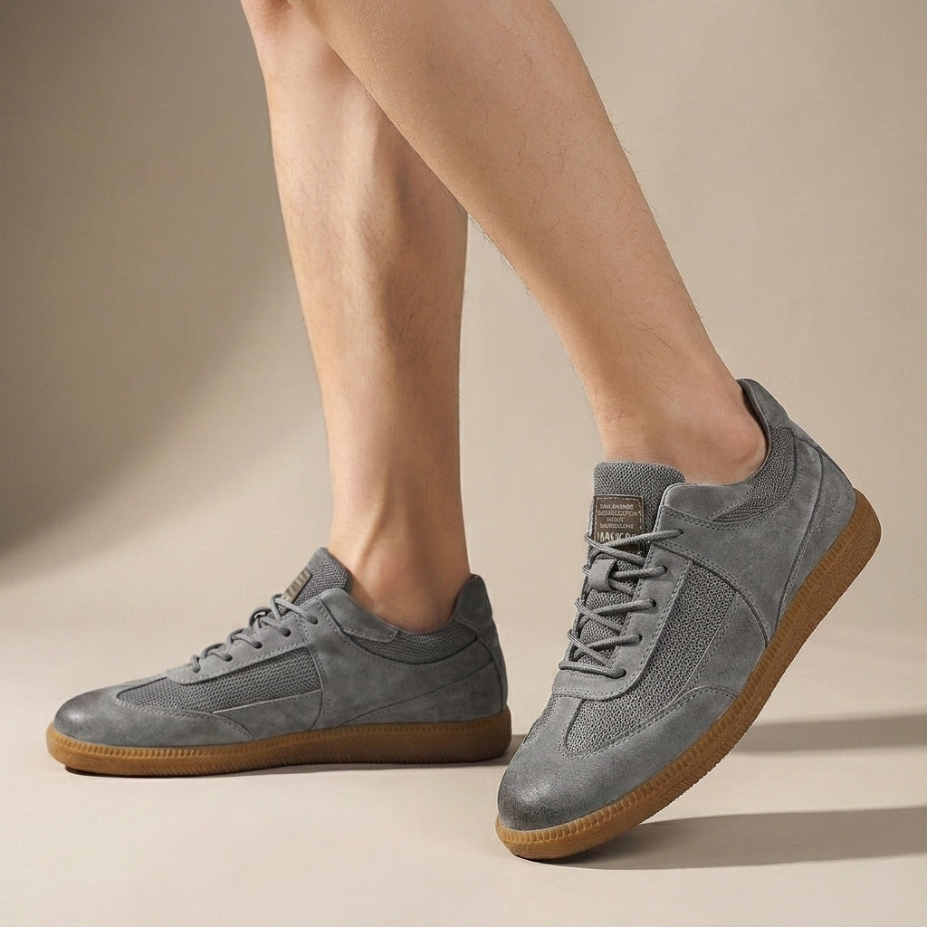 Low-Top Paneled Sneakers for Men – Stylish & Breathable Design