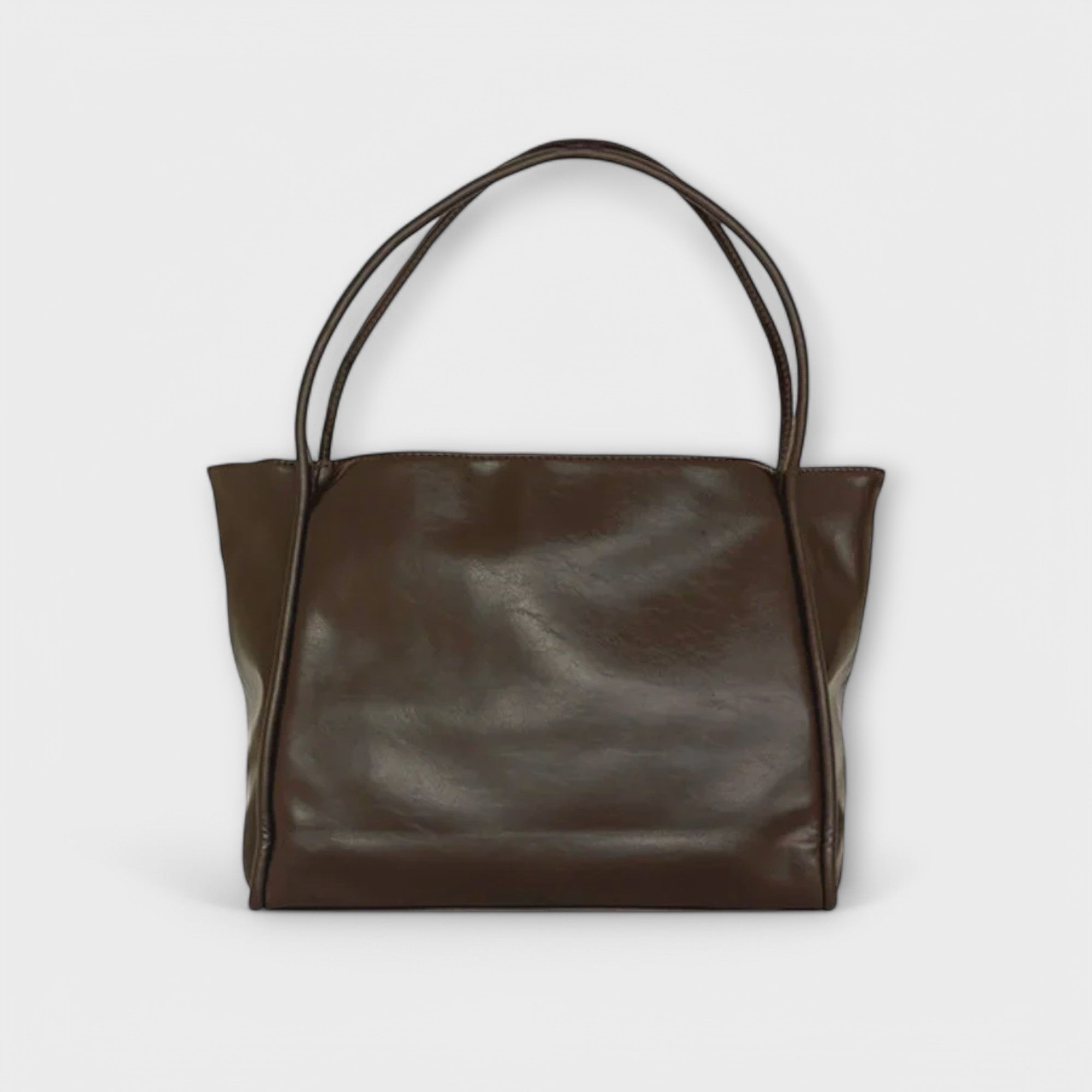 Minimalist Unstructured Tote Bag for Women – Stylish Everyday Convenience