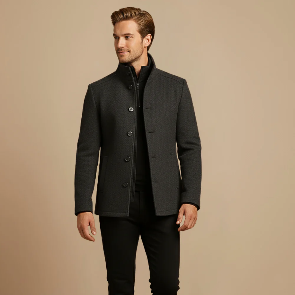 Men’s high-collar winter coat with inner layer