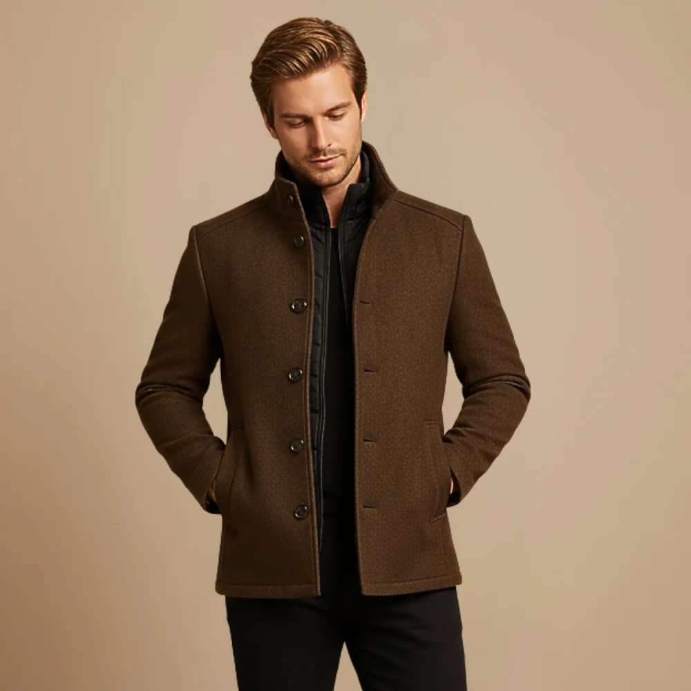 Men’s high-collar winter coat with inner layer