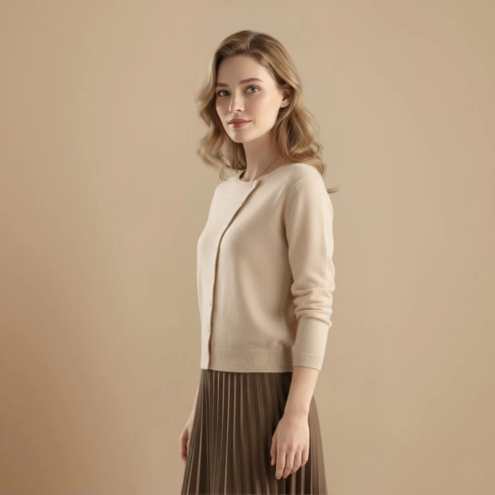 Women's long sleeve buttoned knitted sweater – autumn