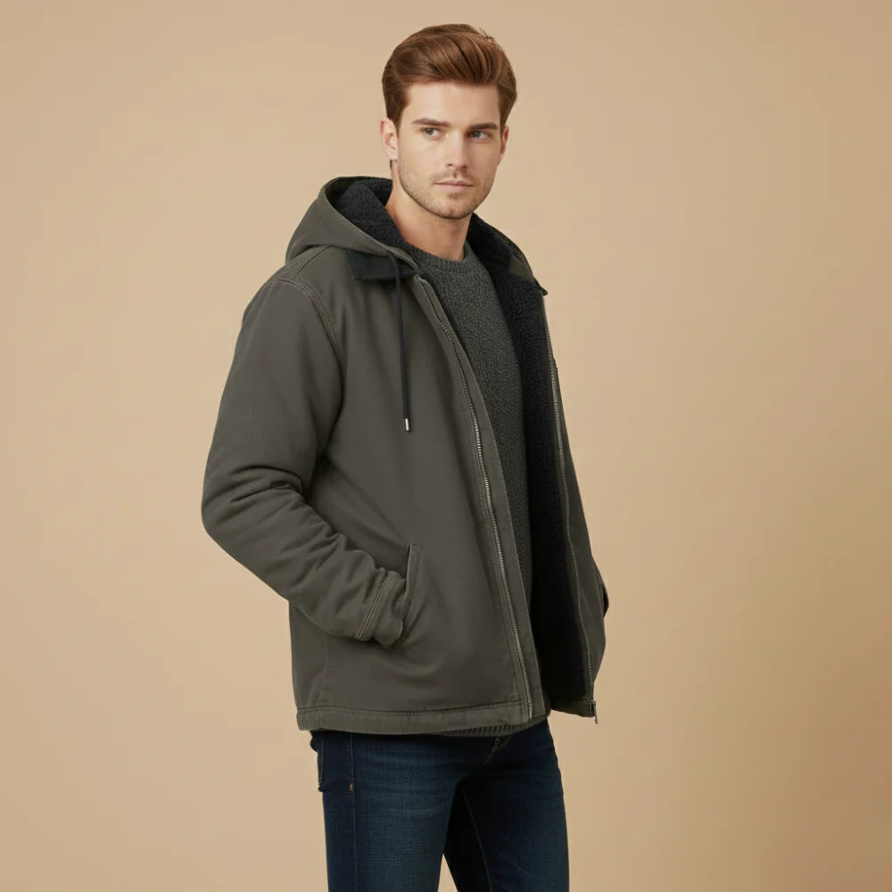 Men’s hooded jacket with soft inner lining