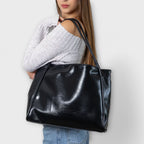 Minimalist Unstructured Tote Bag for Women – Stylish Everyday Convenience